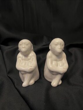 Juliska Ceramic Monkey Salt and Pepper Shakers / Exotic Kitchenware